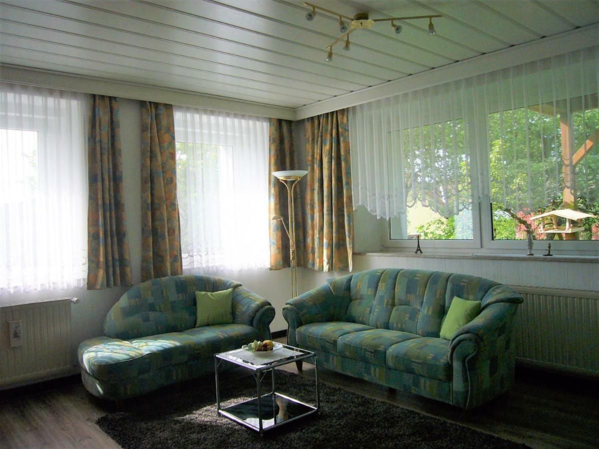 Ferienwohnung Im Alten Schulhaus - Keine Monteure Plech Bagian luar foto